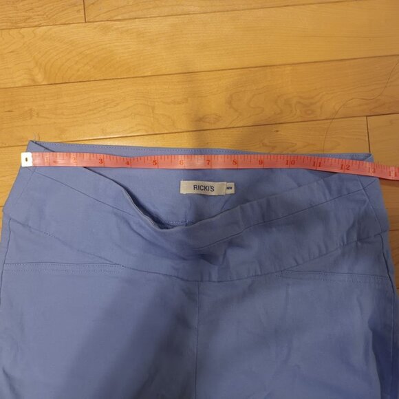 Blue Capri Pants - Picture 3 of 3